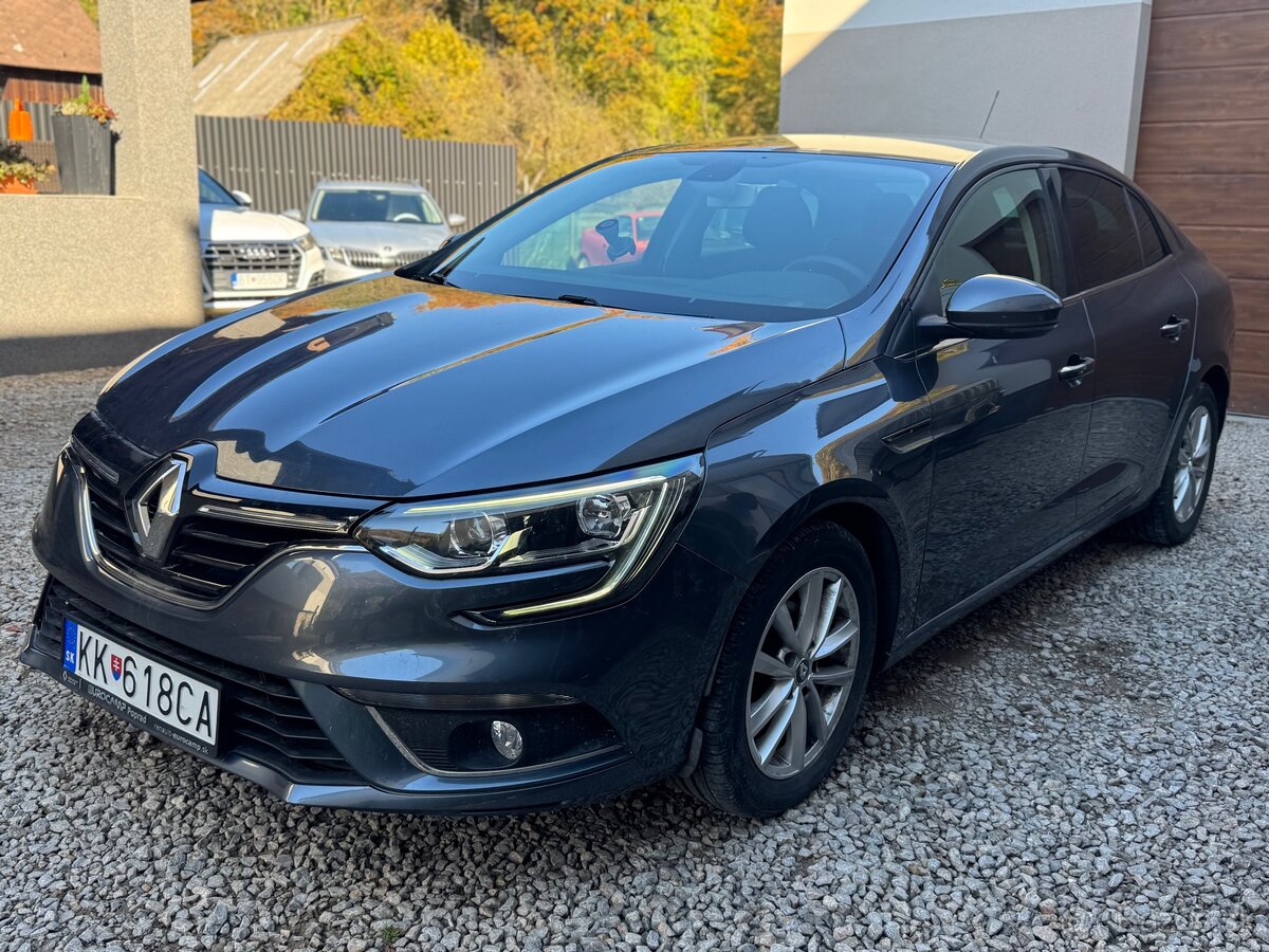Renault Megane 1.6 16v 2017 43000km POJAZDNÉ