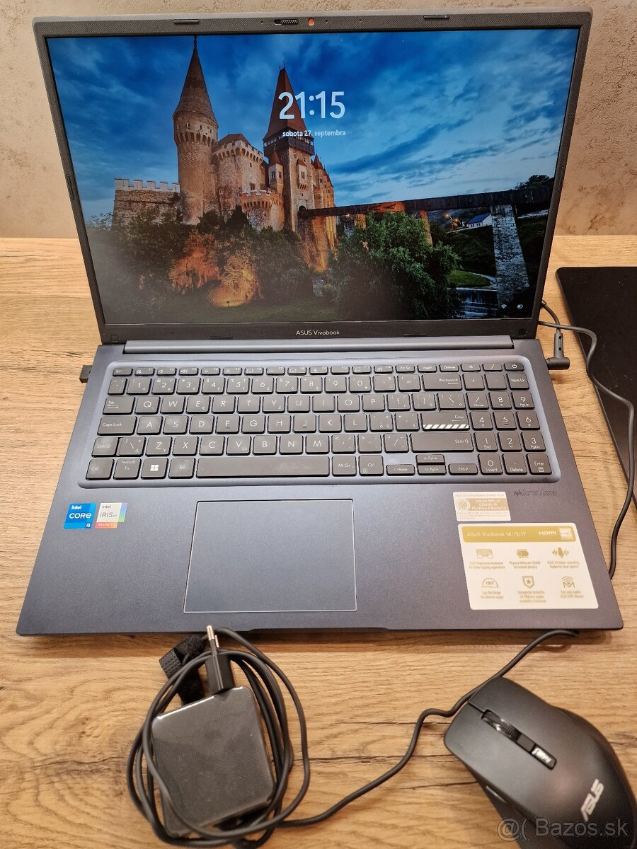 Asus Vivobook 15" nový záruka 2 roky