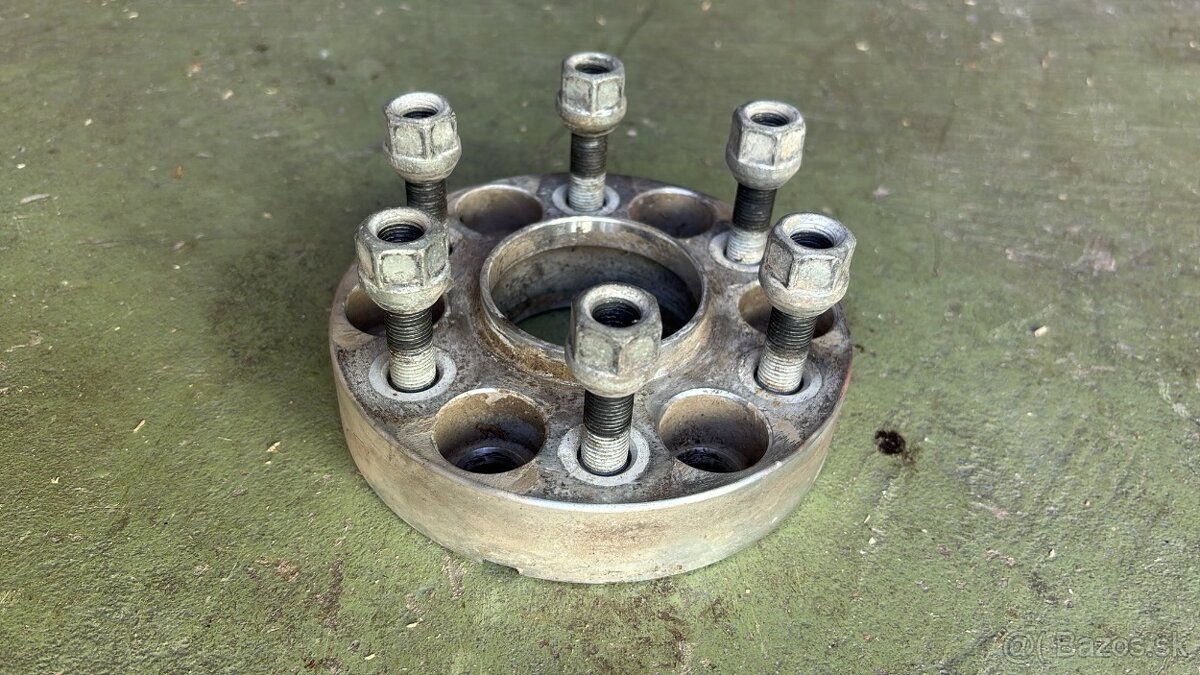 Rozširovacie podložky Nissan Navara