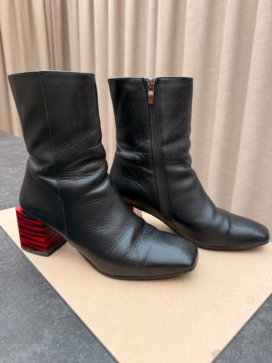 Ponúkam čižmičky