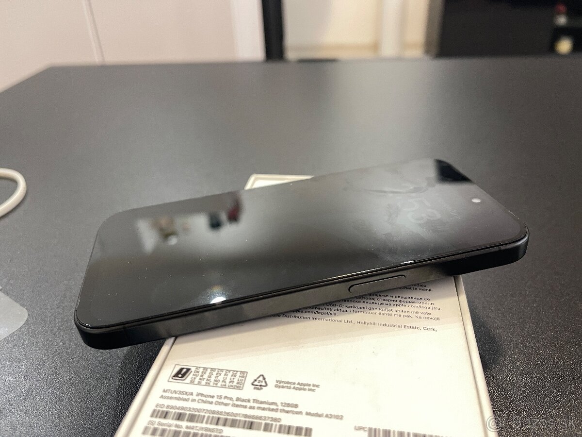 Iphone 15PRO 128GB Bez skrabanca zaruka