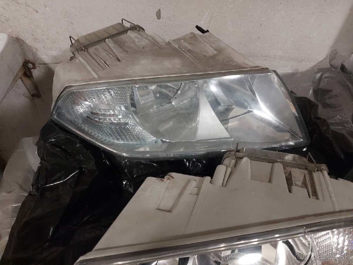 Predan Svetla na 2 Škoda Octavia