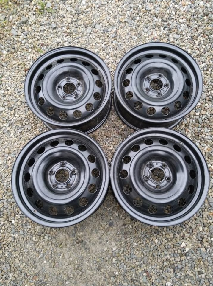 16" Peugeot originál.