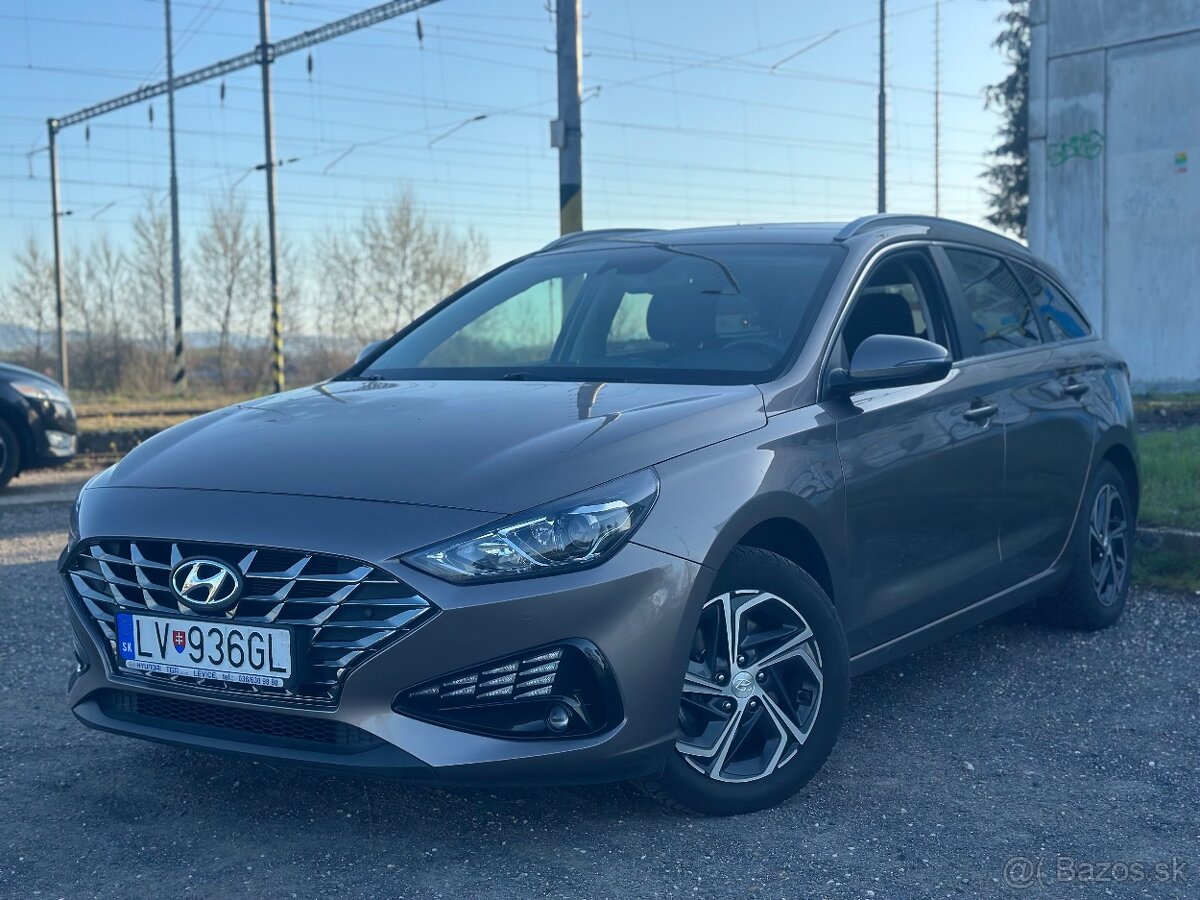 Hyundai I30 CW combi 1.5 DPi Family