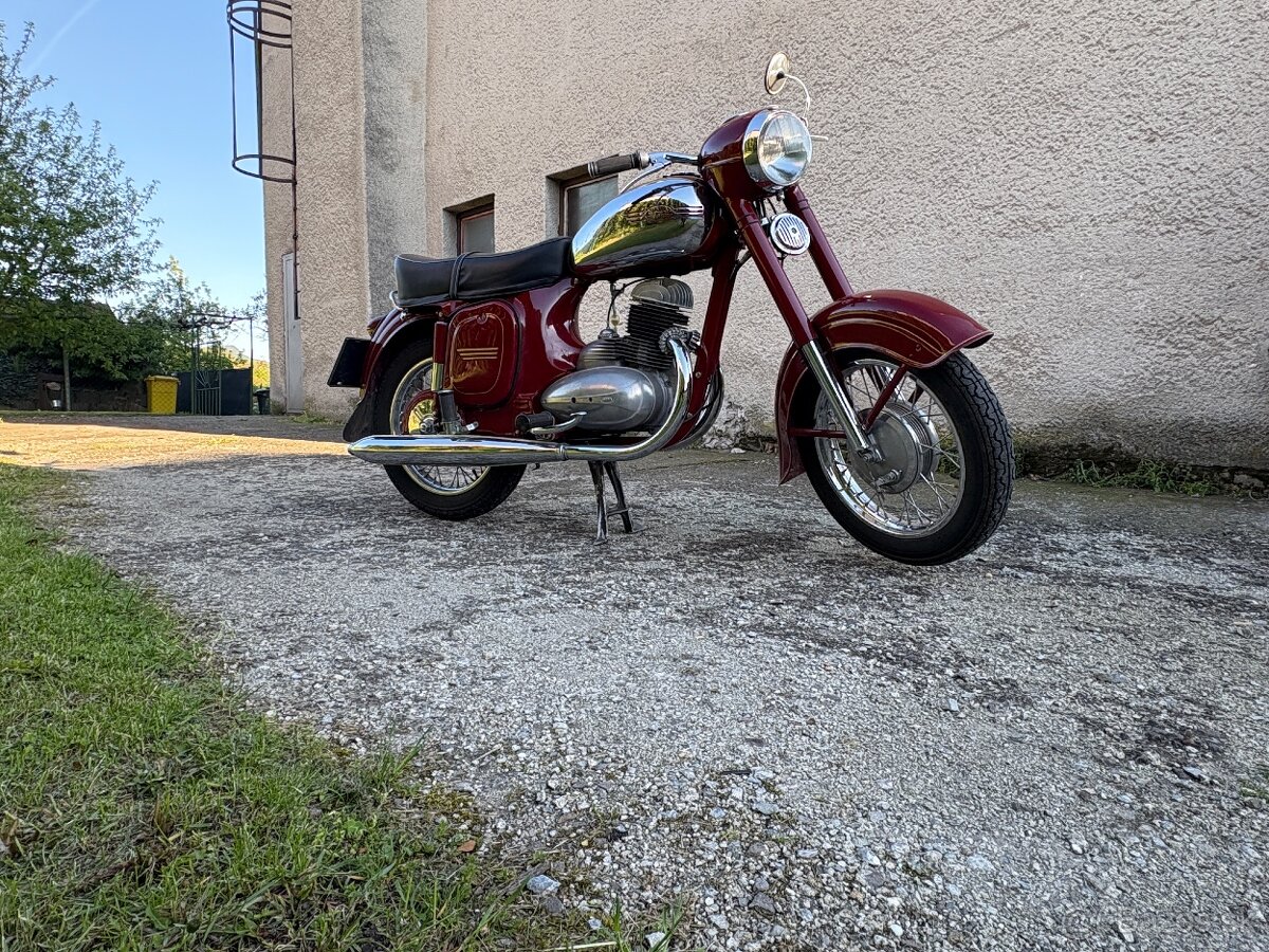 Predám vymením Jawu 250/353