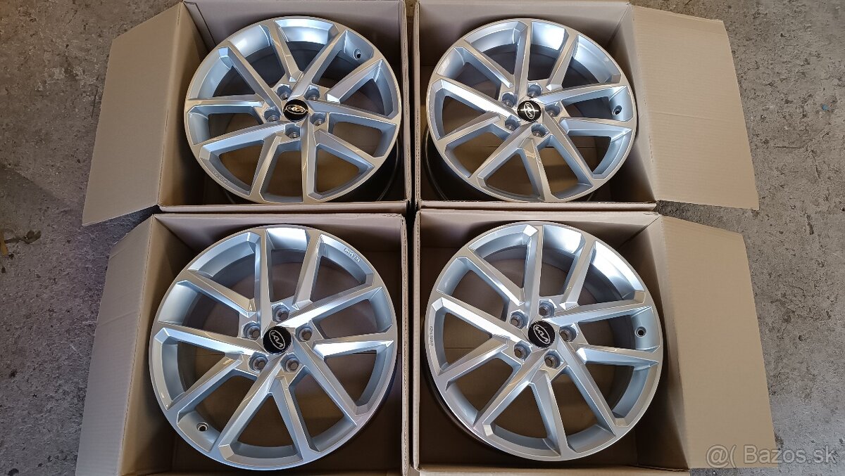 R18 5x114,3 mm BORBET strieborné KIA