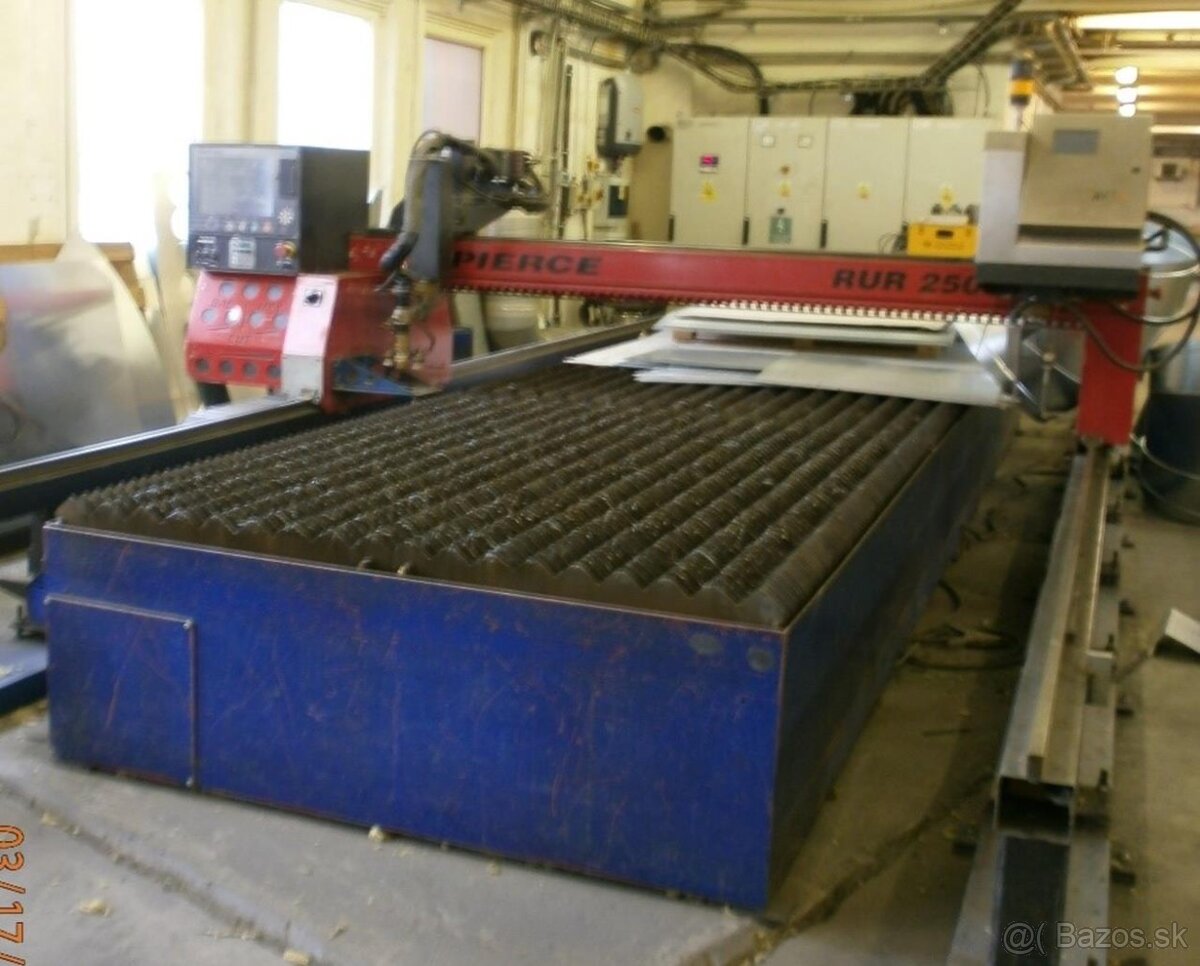 Plazmový řezací stroj Pierce RUR 2000 GP