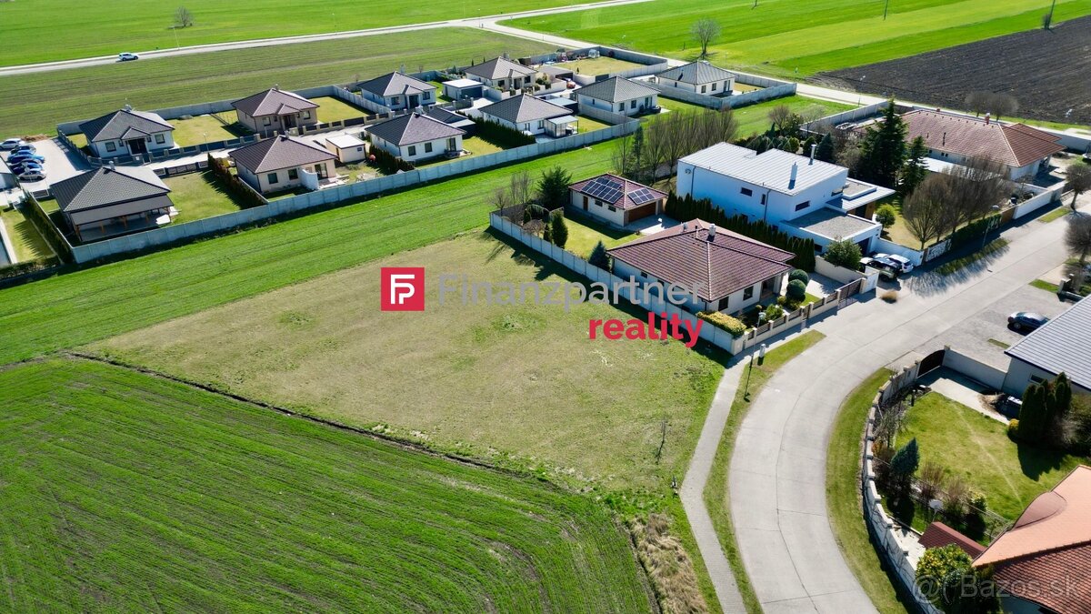 Nehnuteľnosť Kútniky - Na predaj stavebný pozemok o rozlohe 
