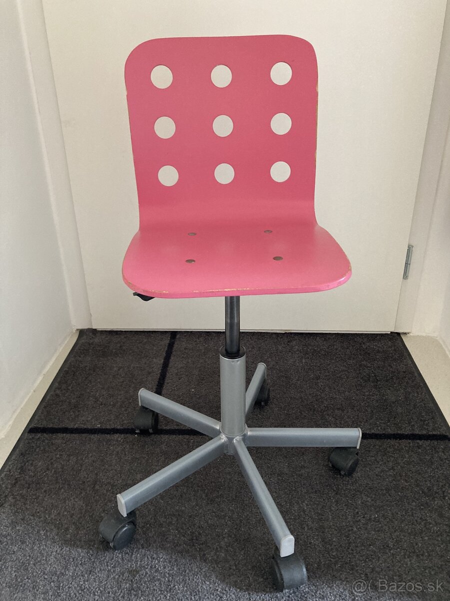 detská IKEA stolička