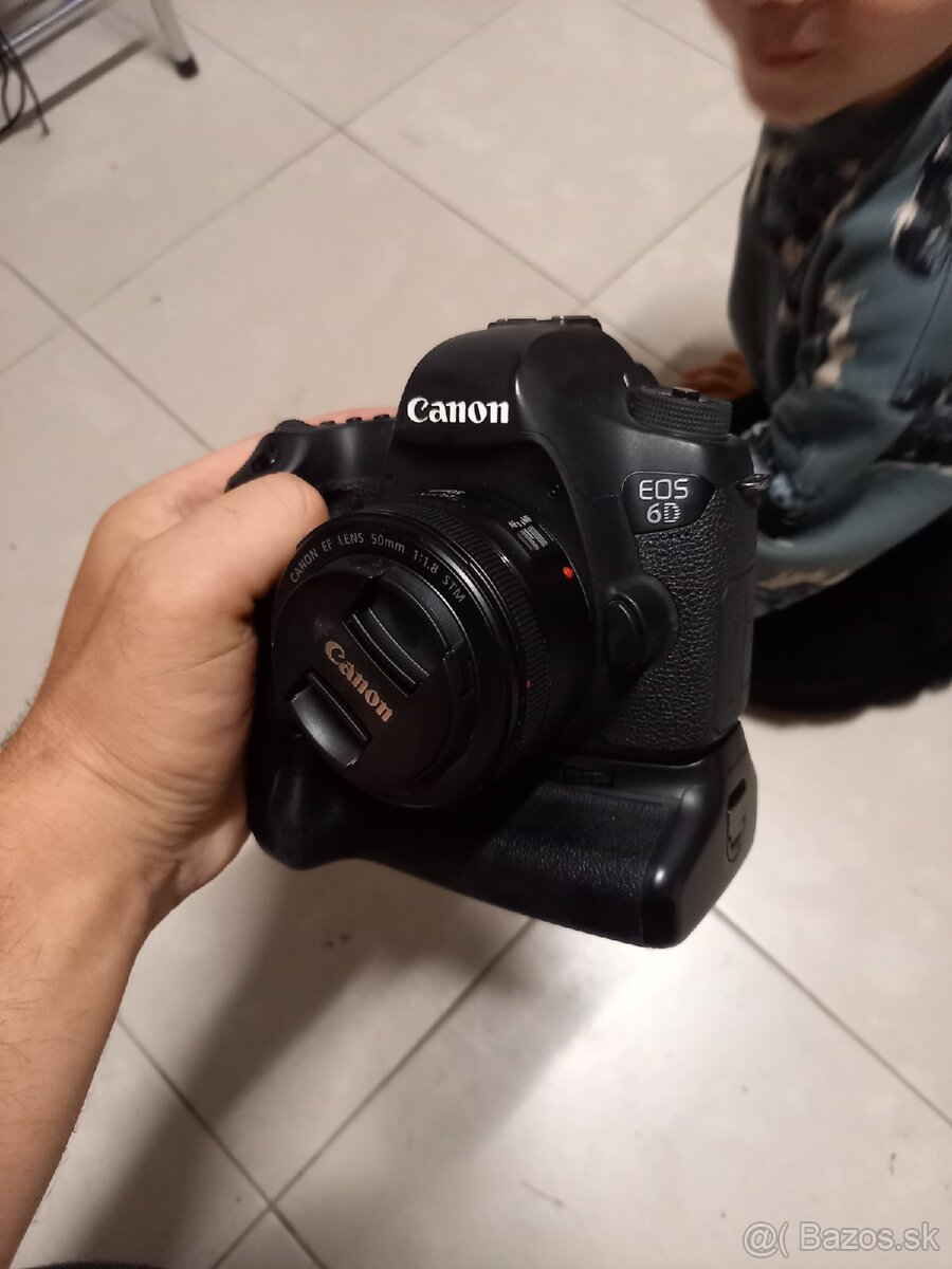 Canon eos6D + 50mm f1,8+ batery grip