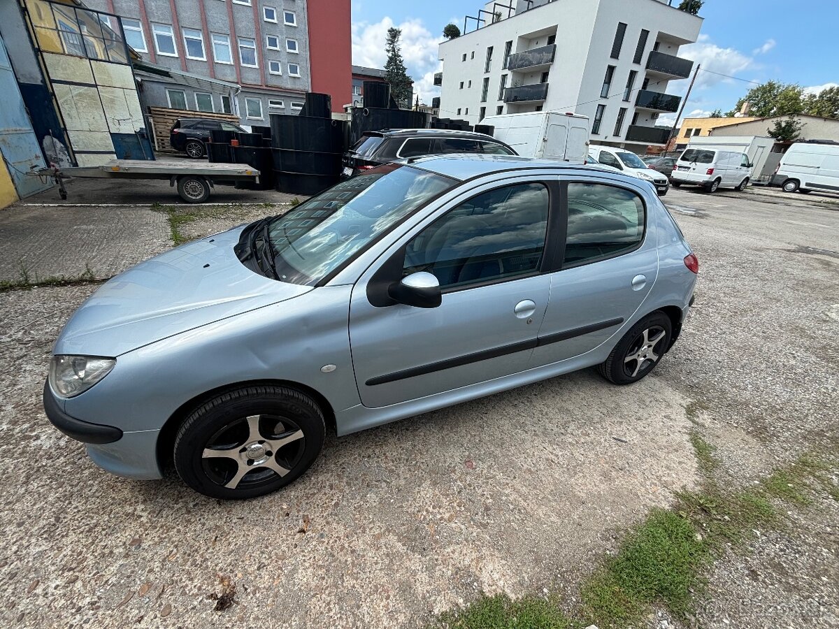 Predám Peugeot 206