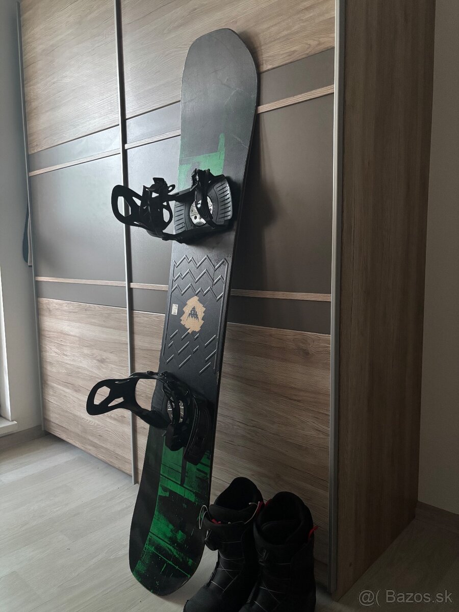 Burton Snowboard (komplet)
