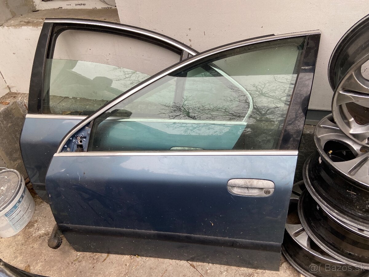 Náhradné diely Peugeot 607