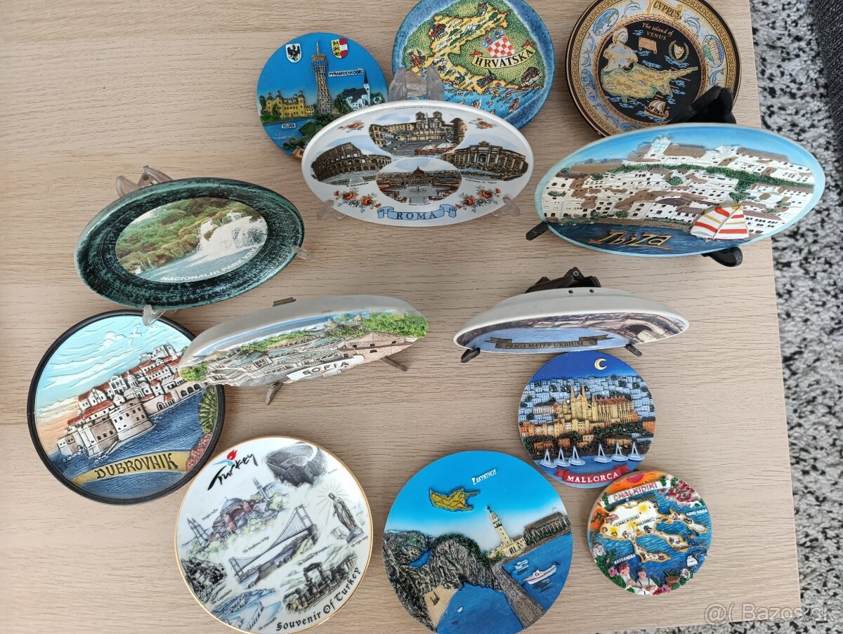 Suvenirove taniere z cestovania