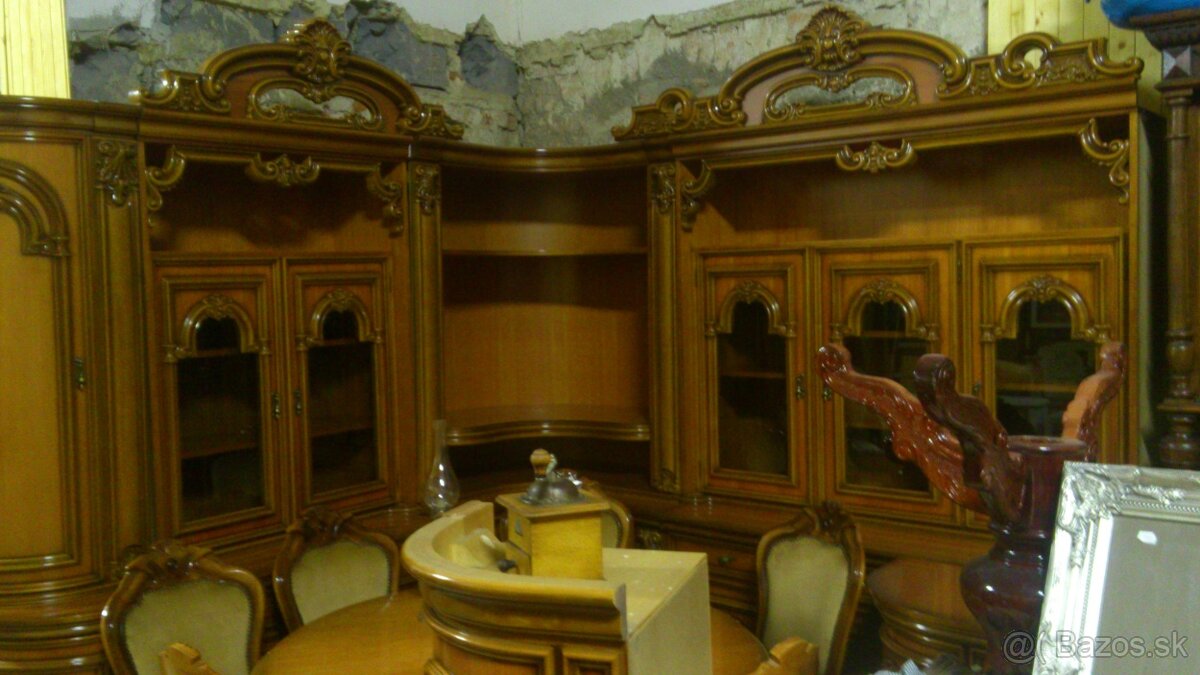 Kúpim rohovú obyvaciu stenu