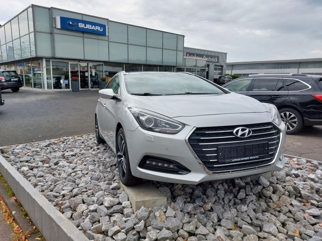 Prodám Hyundai i40 PREMIUM MAX výbava luxury 104KW