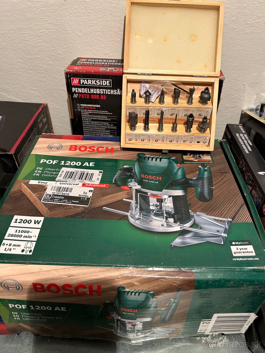 Fréza/Frézka na drevo Bosch POF 1200 AE