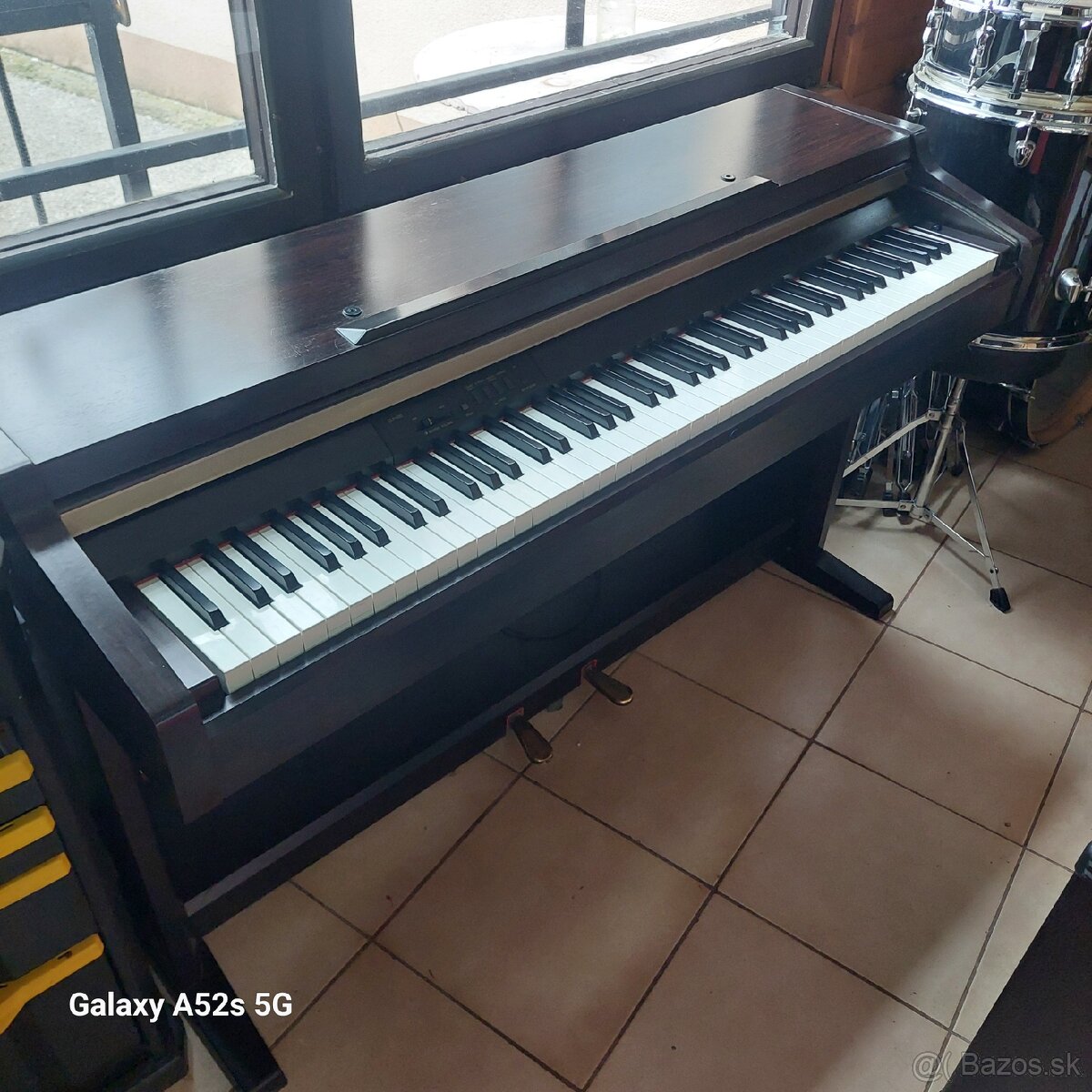 YAMAHA CLAVINOVA CLP-920