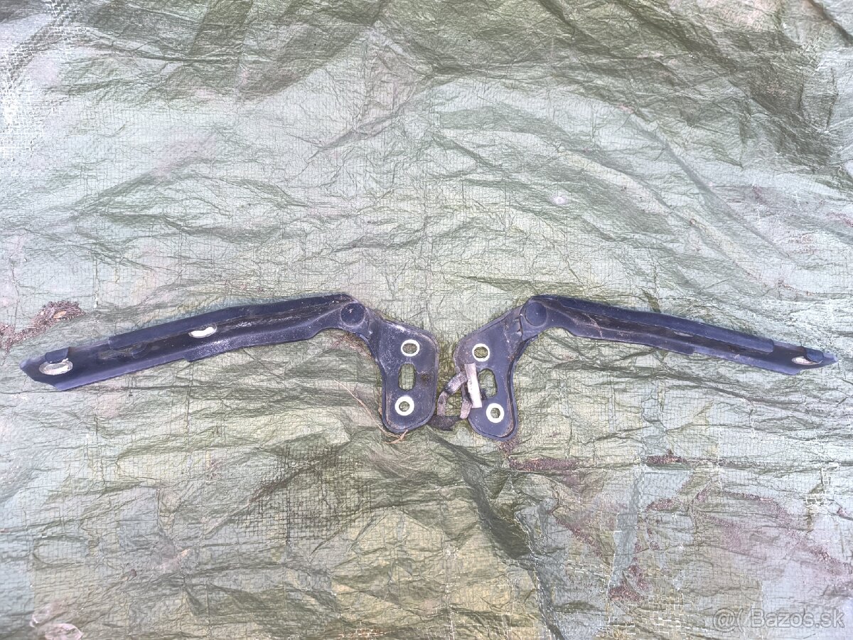 Pánty kapoty Audi A6 C6 4f