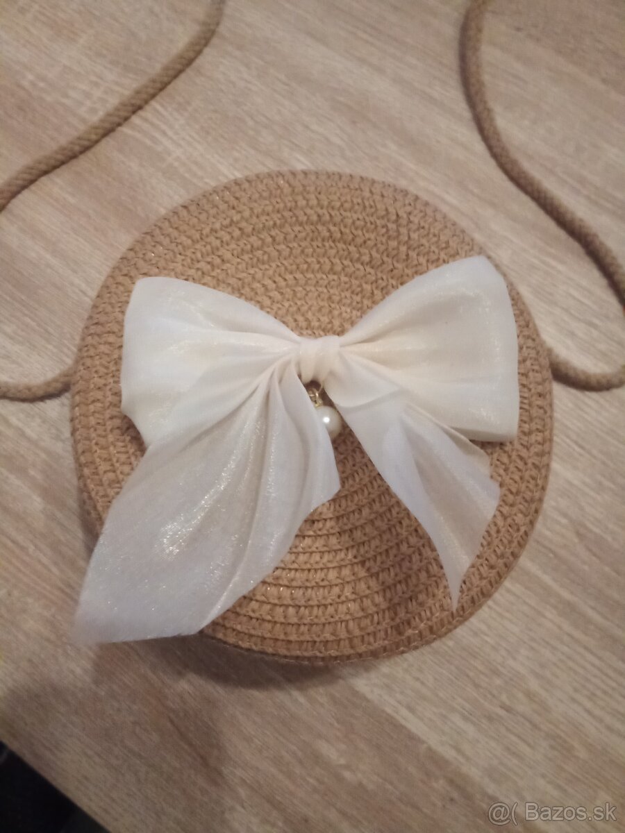 Platená slamená kabelka