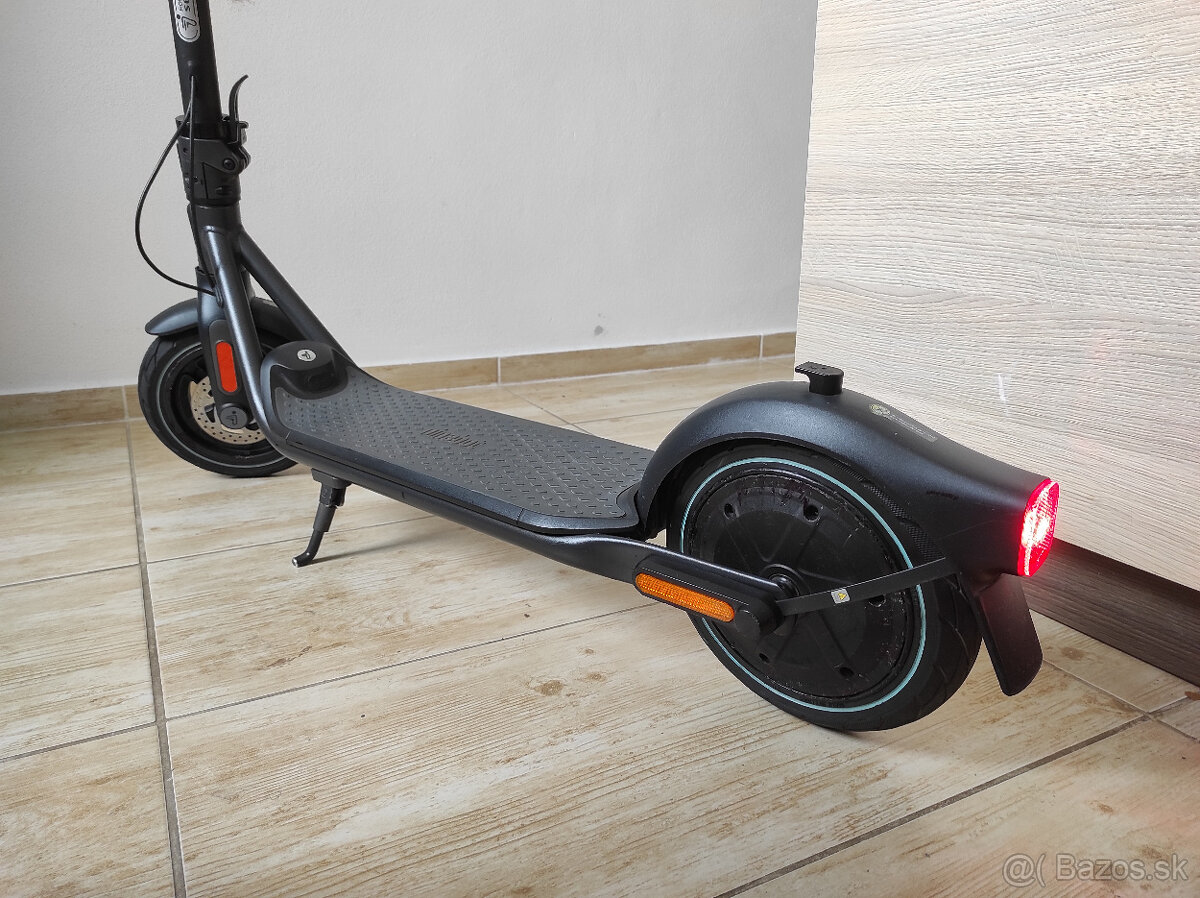 elektricka kolobezka Ninebot F2