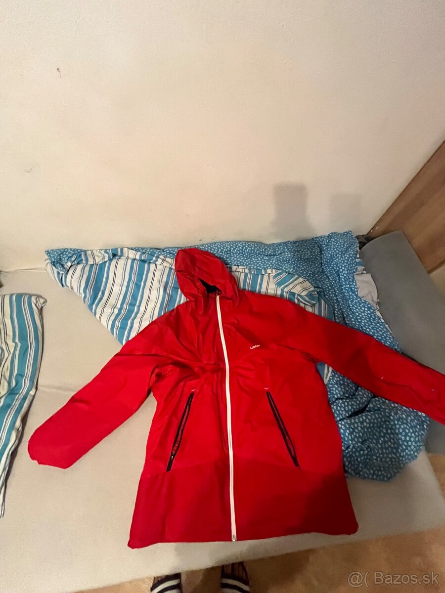 Predám červenú športovú bundu