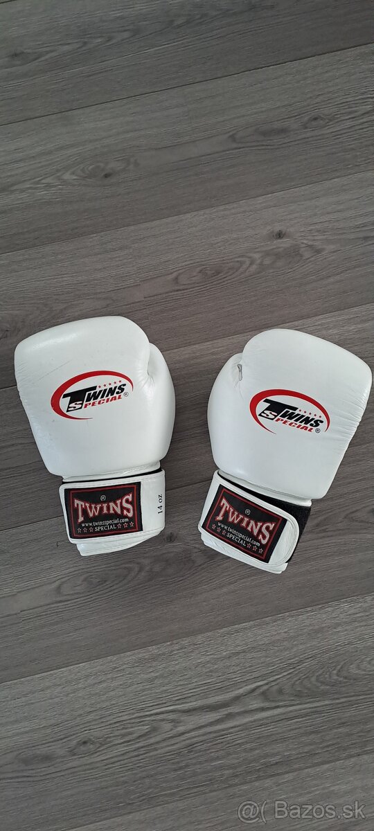 Boxerské rukavice Twins