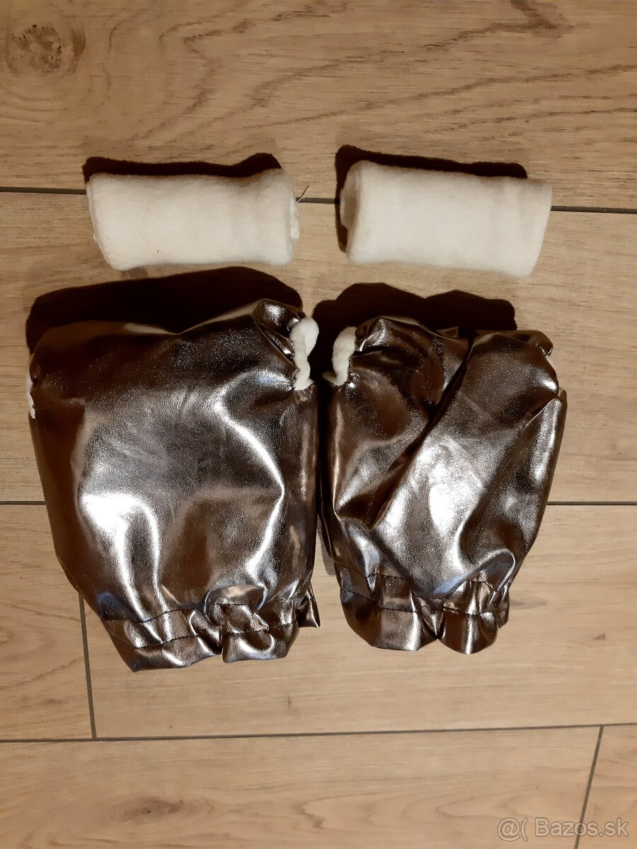 Zlaté rukavice na kočík