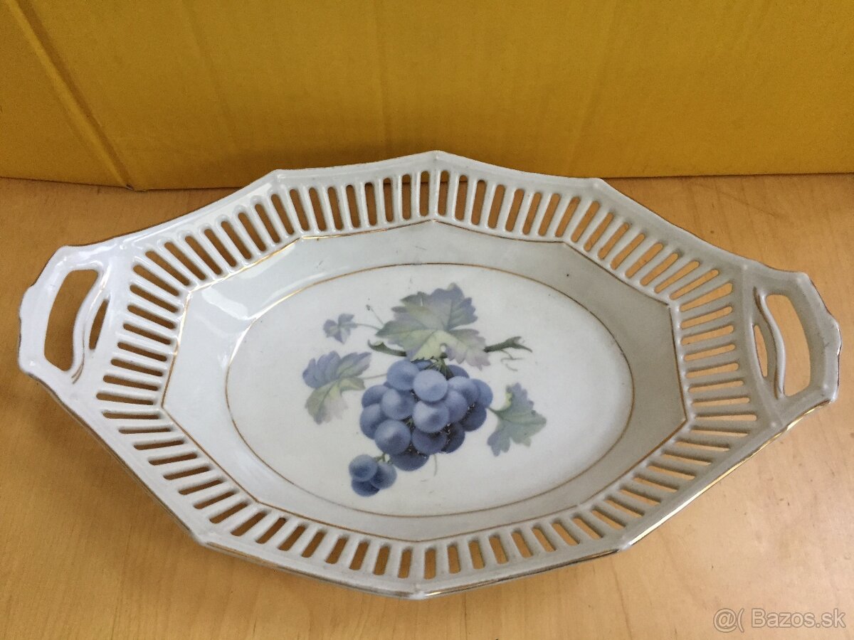 Starozitny vintage antik prerezavany kosik misa tacka motiv