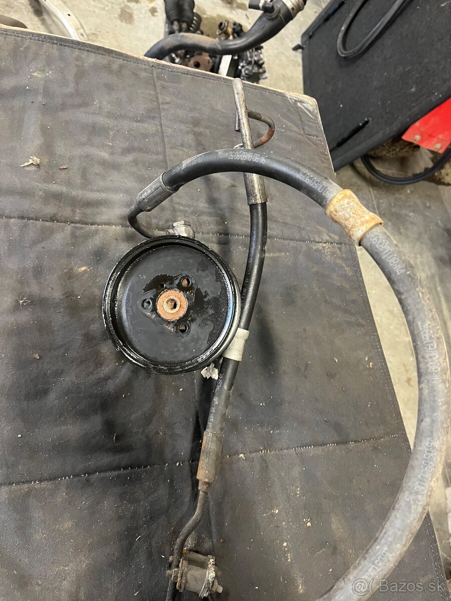 BMW e60/61 servocerpadlo