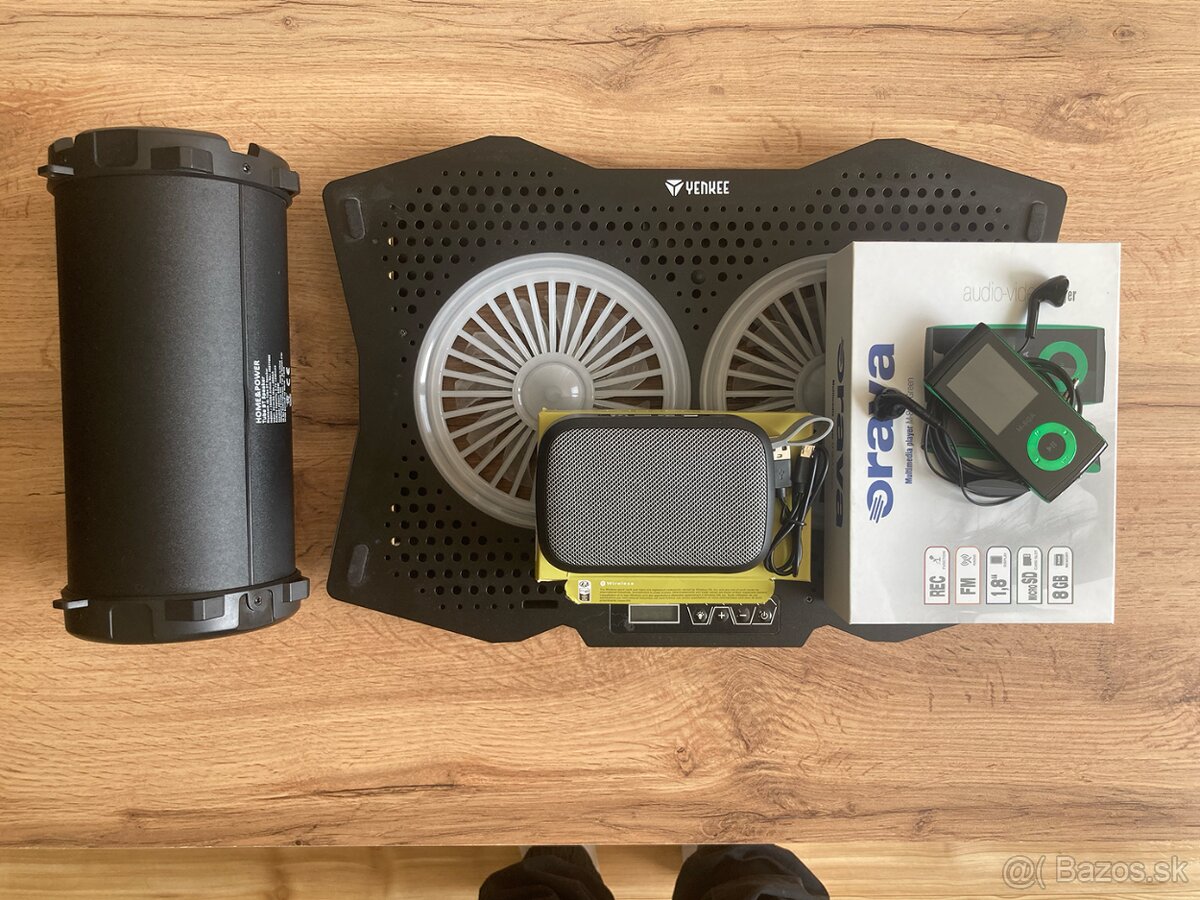 2x bezdrátový reproduktor, MP3 a podsvietený chladič