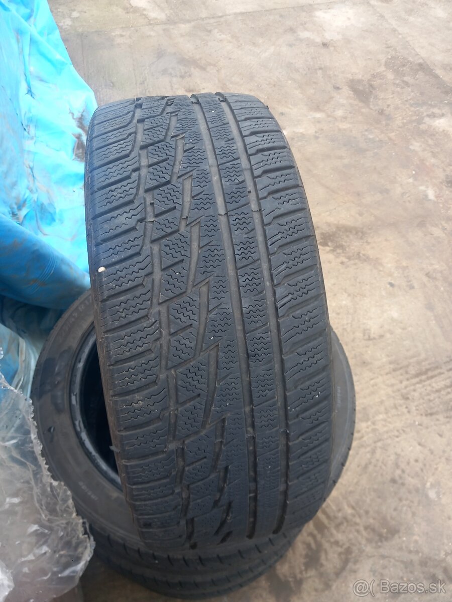 Zimne pneumatiky 225/45R17