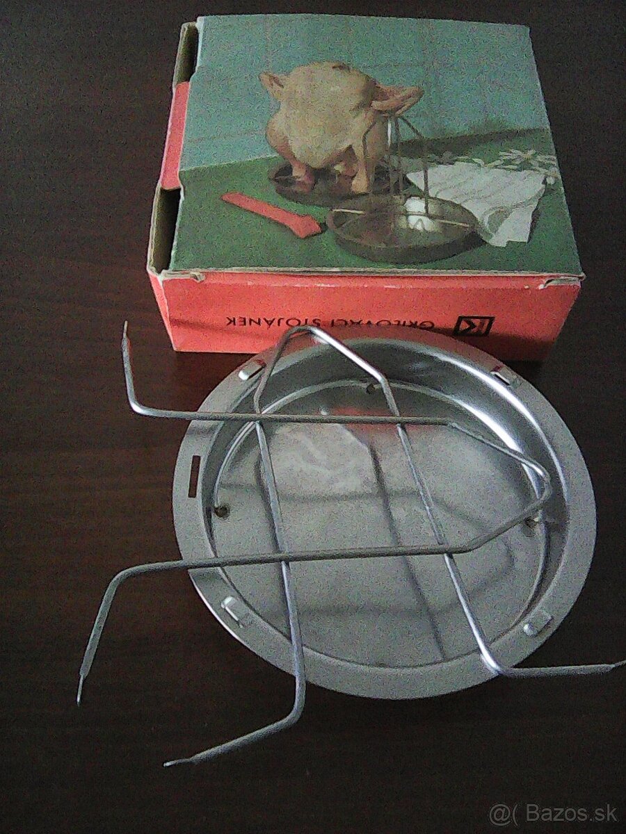 Predám stojan na kura, dózu.