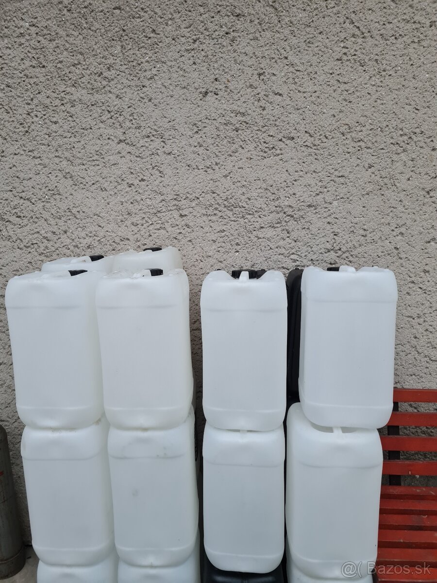 Predám 25l bandasky pôvodne od šamponu,bandasky