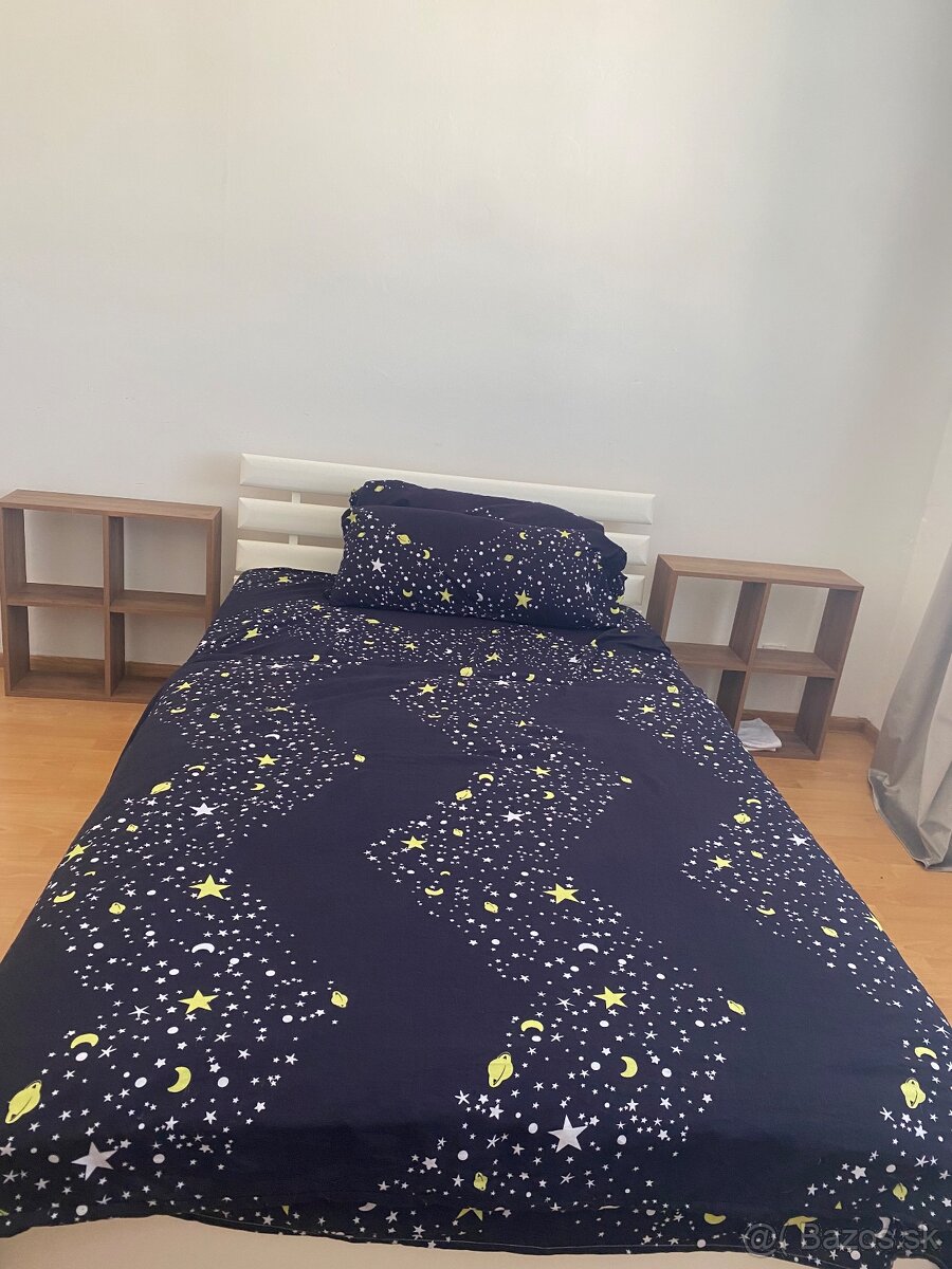 Posteľ 120x200 cm s matracom a úložným priestorom