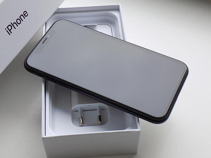 ✅ Apple iPhone XR 64GB