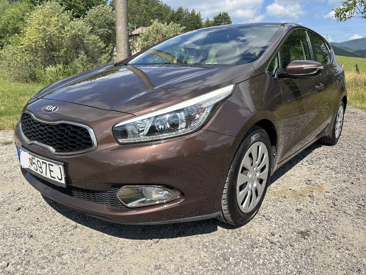 Kia Cee´d 1.4 CVVT 1.Majiteľ, PLNÁ SERVISNÁ HISTÓRIA