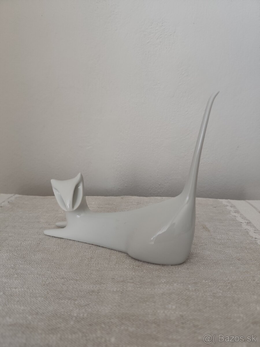 Royal dux mačka brusel porcelánová soška 20 cm
