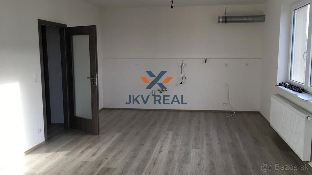 Ponúkame na predaj 3izbový byt v SKVELEJ LOKALITE