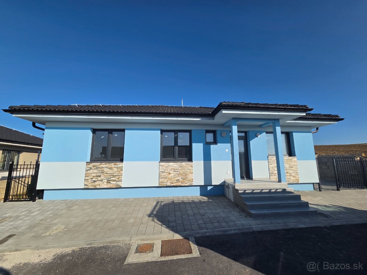 Novostavba rodinného domu V. Lapáš 1206