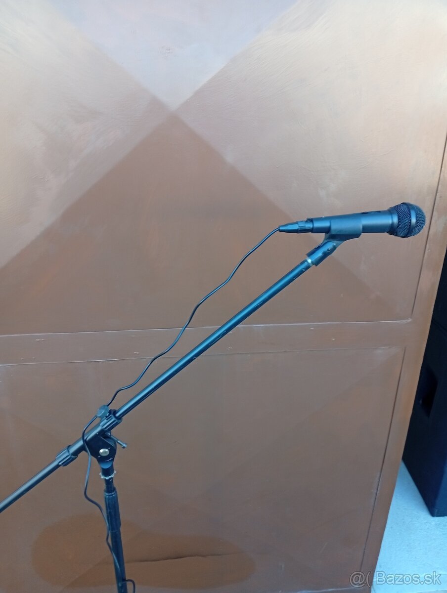 Nový mikrofón plus stojan