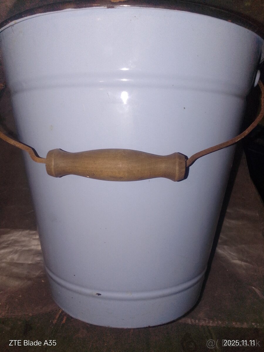 Smaltovane vedro 2 × ako nové