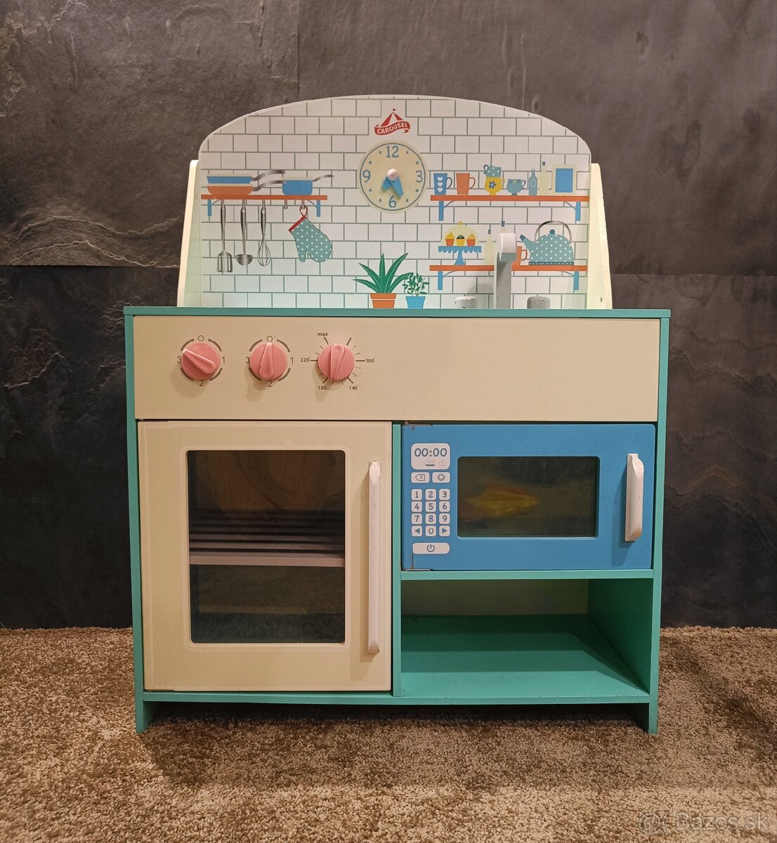 KRÁSNA DREVENÁ KUCHYNKA PRE DETIČKY