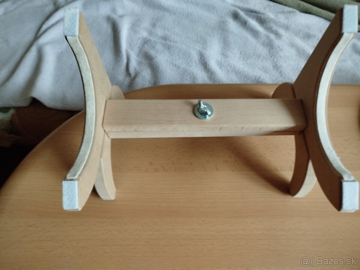 Stojan na paličkovací valec.