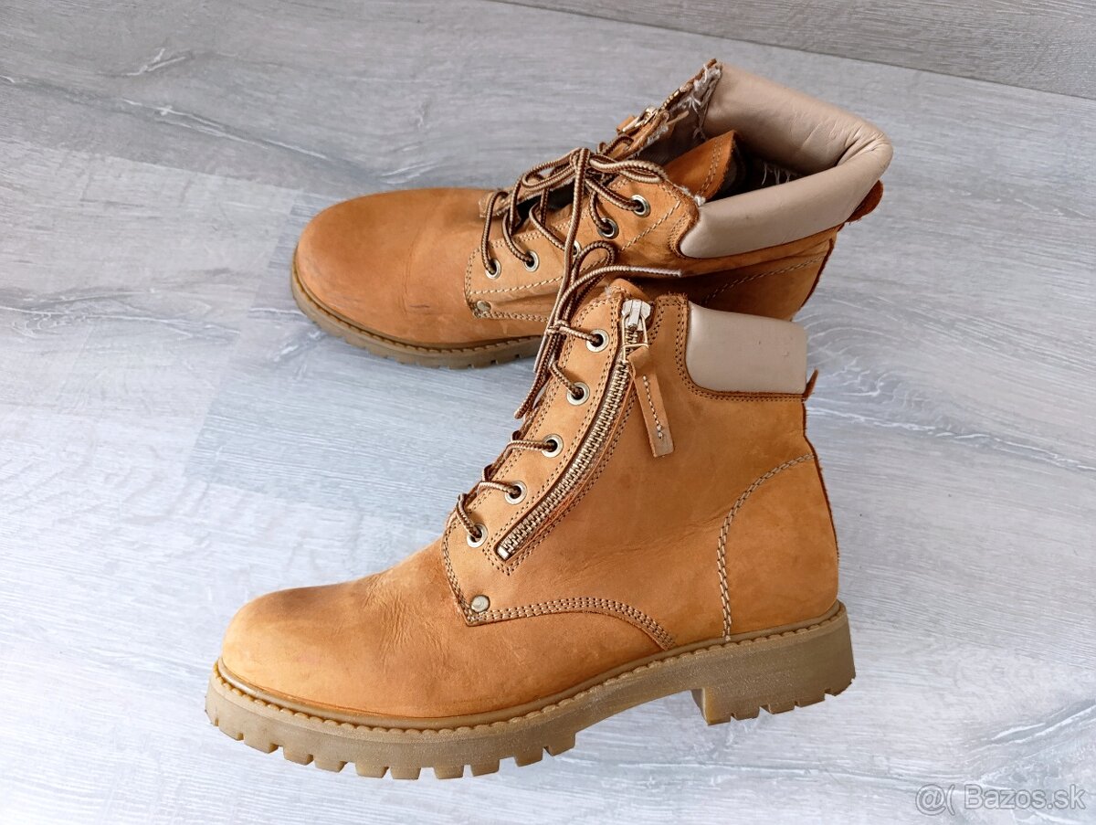 Dámske kožené topánky STRADIVARIUS v-eľ. 40