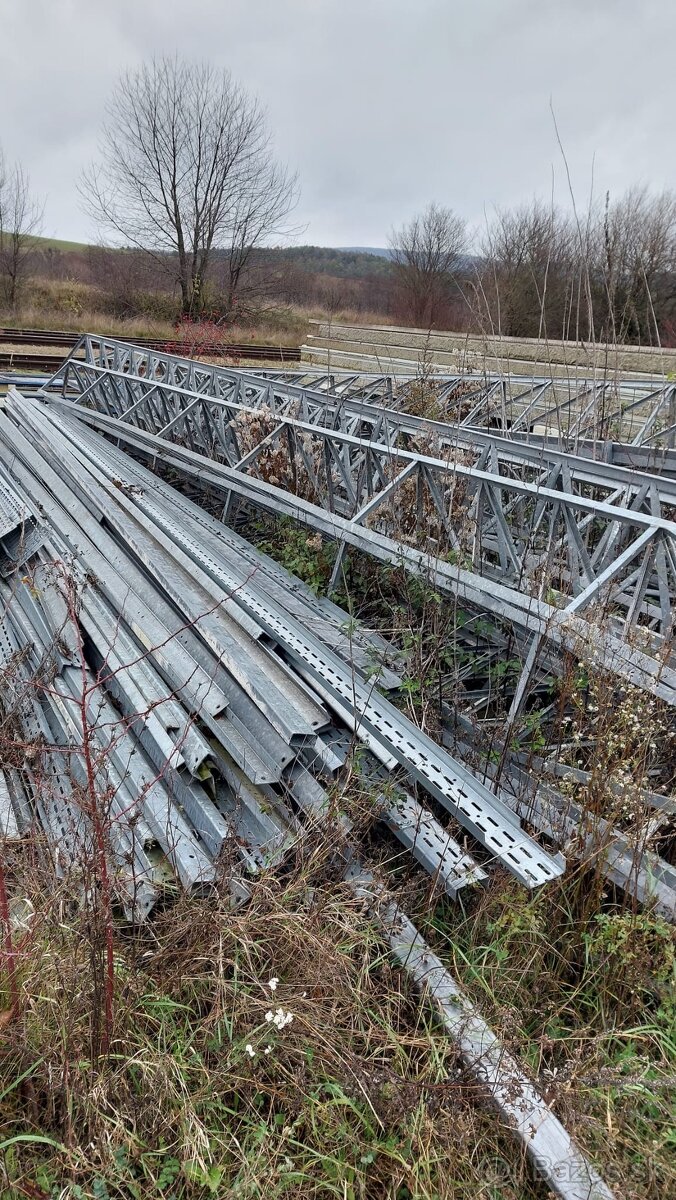 Konštrukcia pod strechy a haly