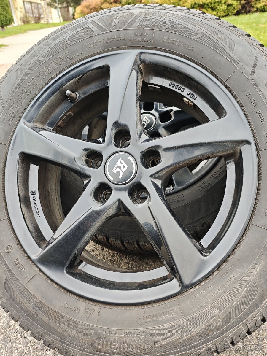 Zimné pneu a disky 215/60/16