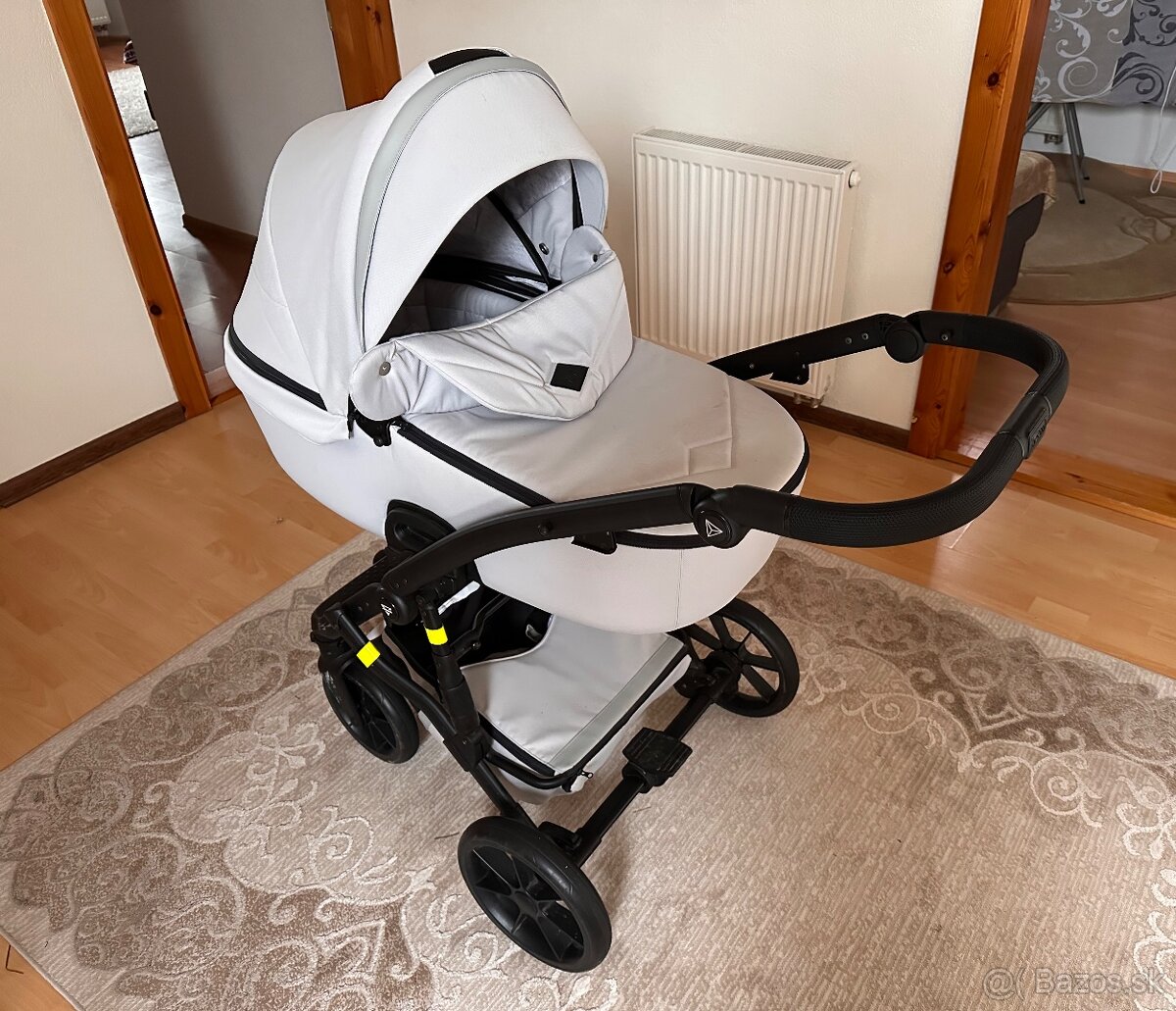 Predám kočiar značky Junama