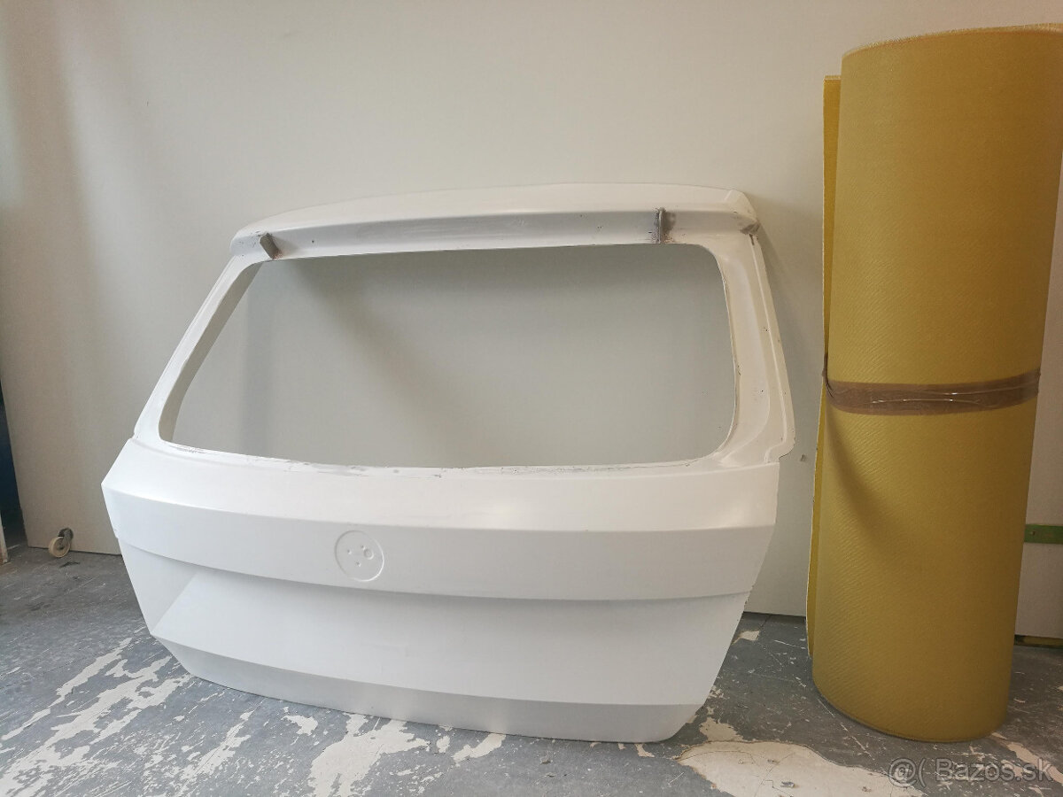 Fabia R5- zadni dveře ( kompozit)