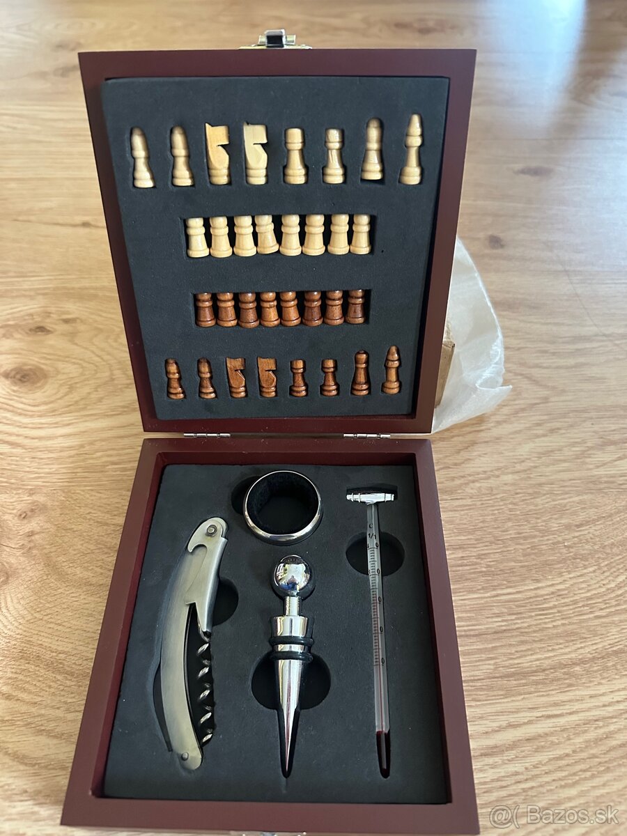 Darčekový box na víno Šach
